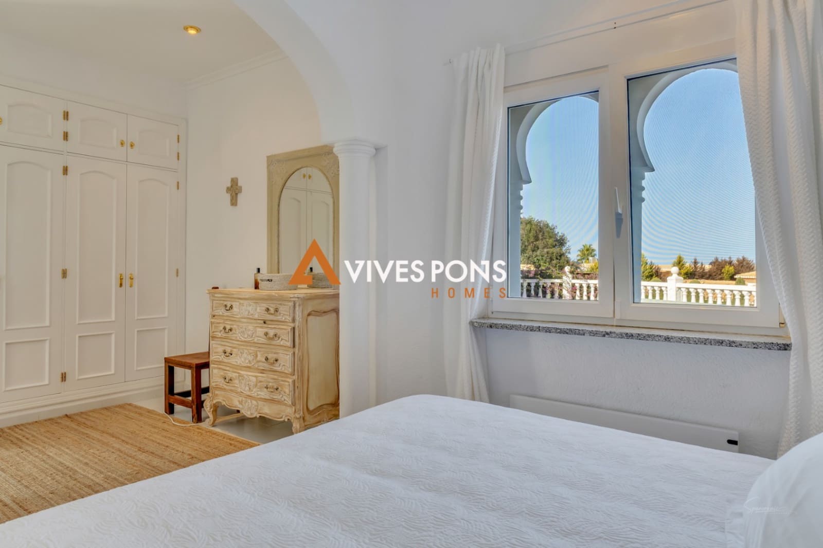 4 bedroom Villa for sale in Denia with pool garage - € 890,000 (Ref: 8848672)