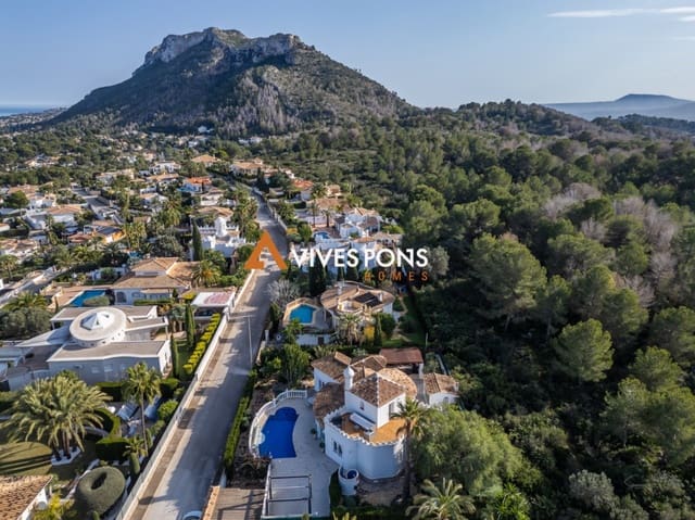 4 slaapkamer Villa te koop in Dénia met zwembad garage - € 890.000 (Ref: 8848672)