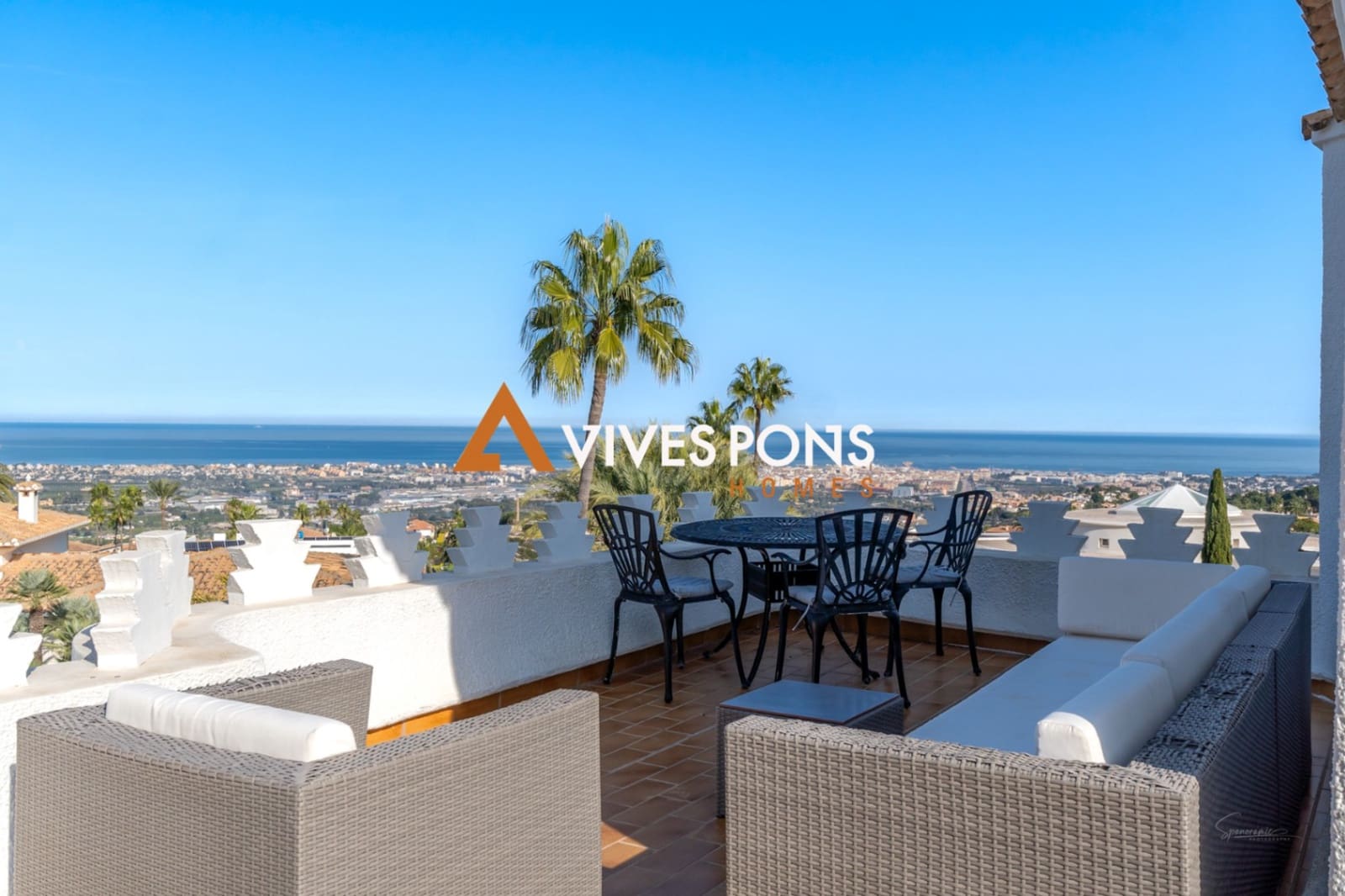 4 bedroom Villa for sale in Denia with pool garage - € 890,000 (Ref: 8848672)