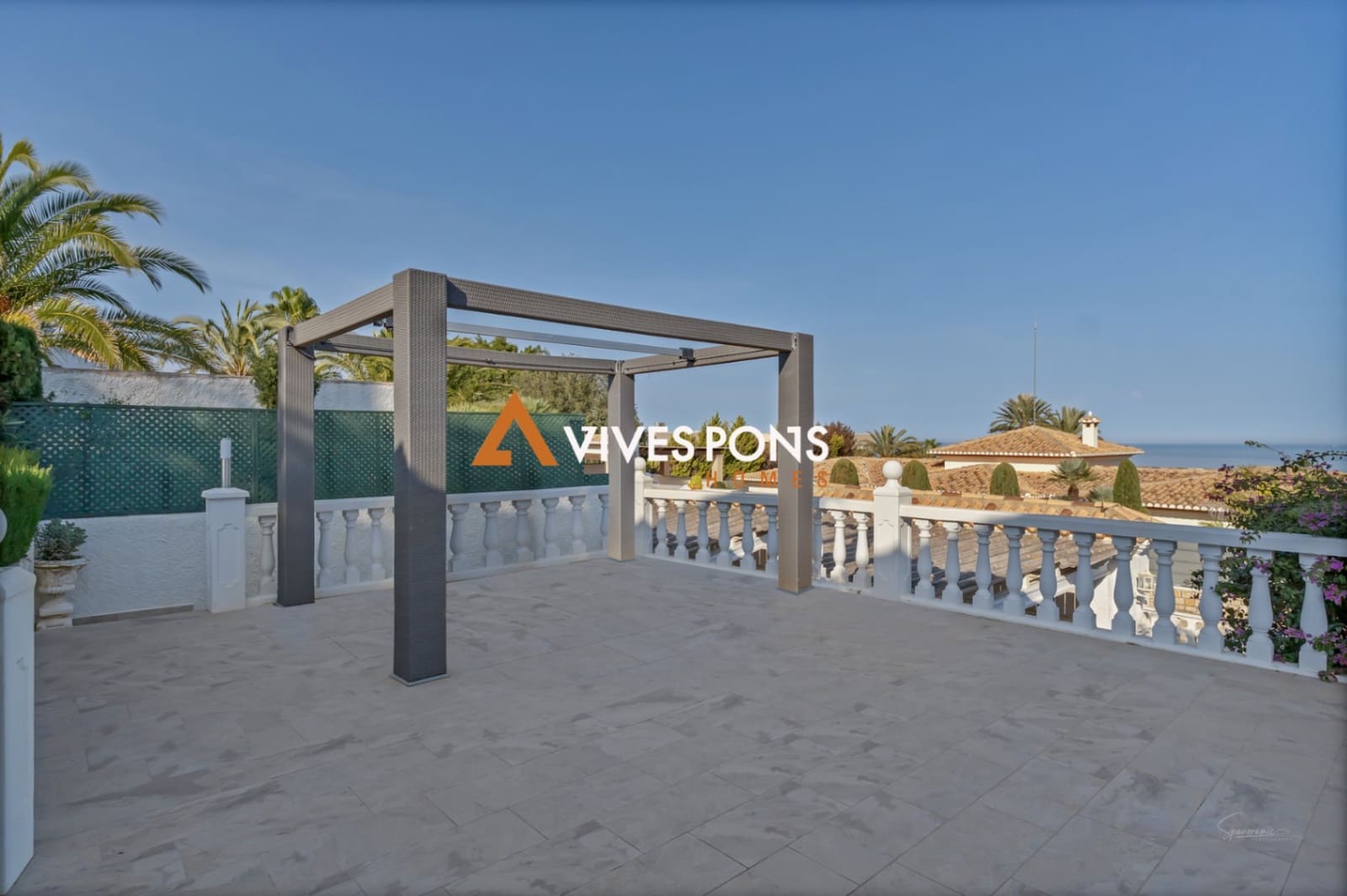 4 bedroom Villa for sale in Denia with pool garage - € 890,000 (Ref: 8848672)