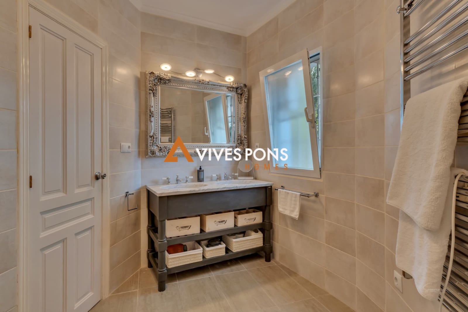 4 bedroom Villa for sale in Denia with pool garage - € 890,000 (Ref: 8848672)