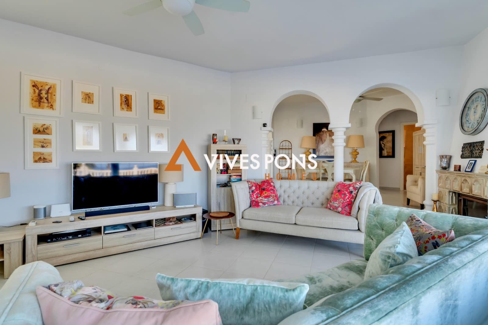 4 bedroom Villa for sale in Denia with pool garage - € 890,000 (Ref: 8848672)