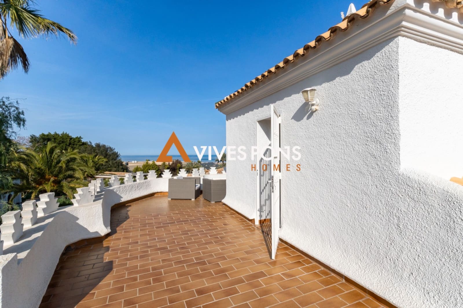 4 bedroom Villa for sale in Denia with pool garage - € 890,000 (Ref: 8848672)