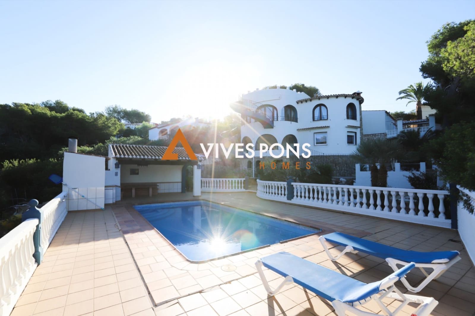 5 soverom Villa til salgs i Javea / Xabia med svømmebasseng garasje - € 629 000 (Ref: 8848673)