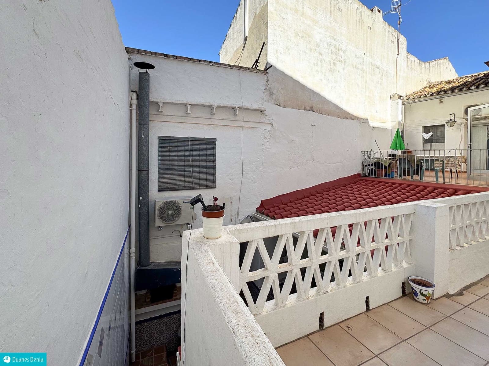 4 sovrum Hus till salu i Denia med garage - 280 000 € (Ref: 8909612)