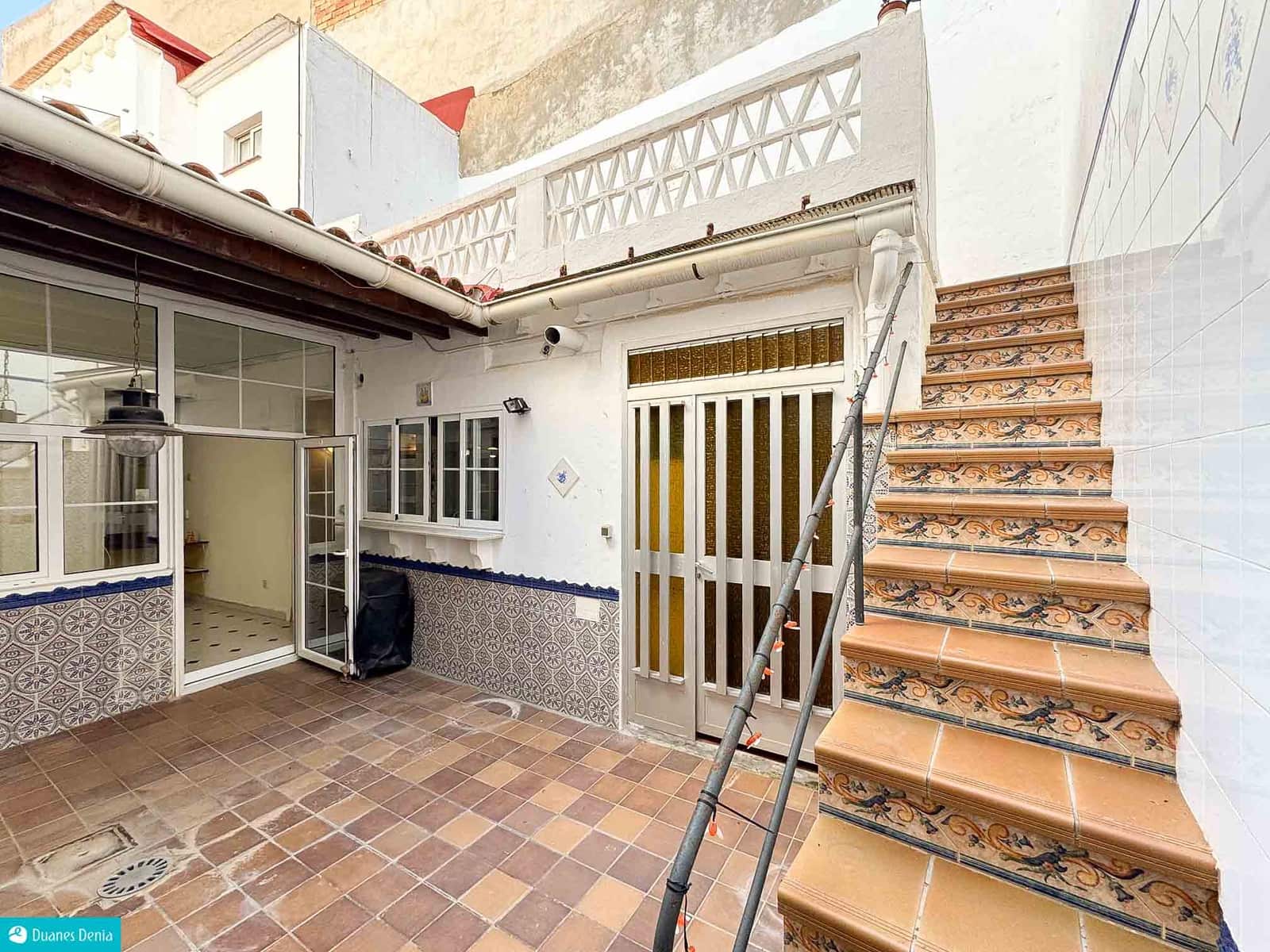 4 sovrum Hus till salu i Denia med garage - 280 000 € (Ref: 8909612)