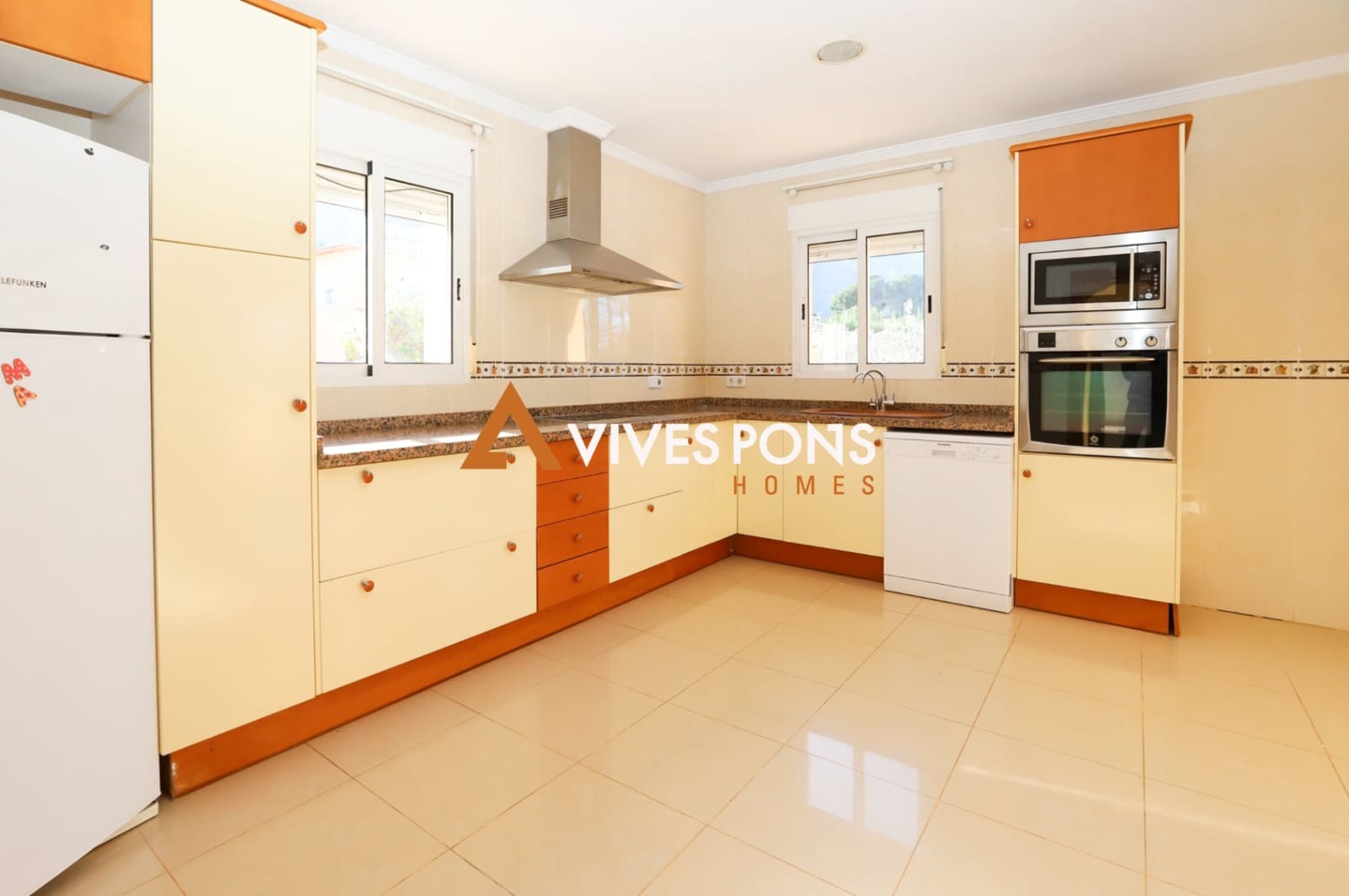 5 sovrum Villa till salu i Denia med pool garage - 849 000 € (Ref: 8934637)