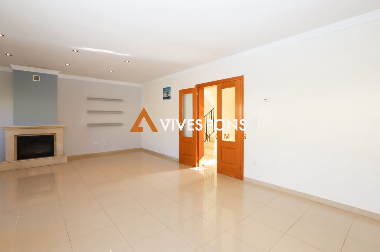 5 bedroom Villa for sale in Denia with pool garage - € 849,000 (Ref: 8934637)