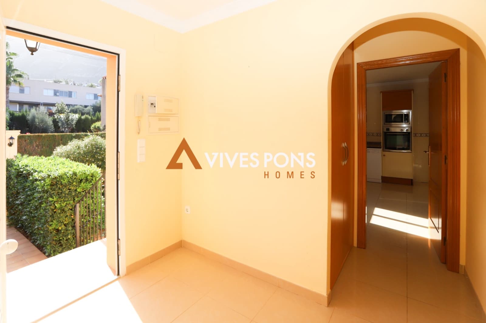 5 bedroom Villa for sale in Denia with pool garage - € 849,000 (Ref: 8934637)