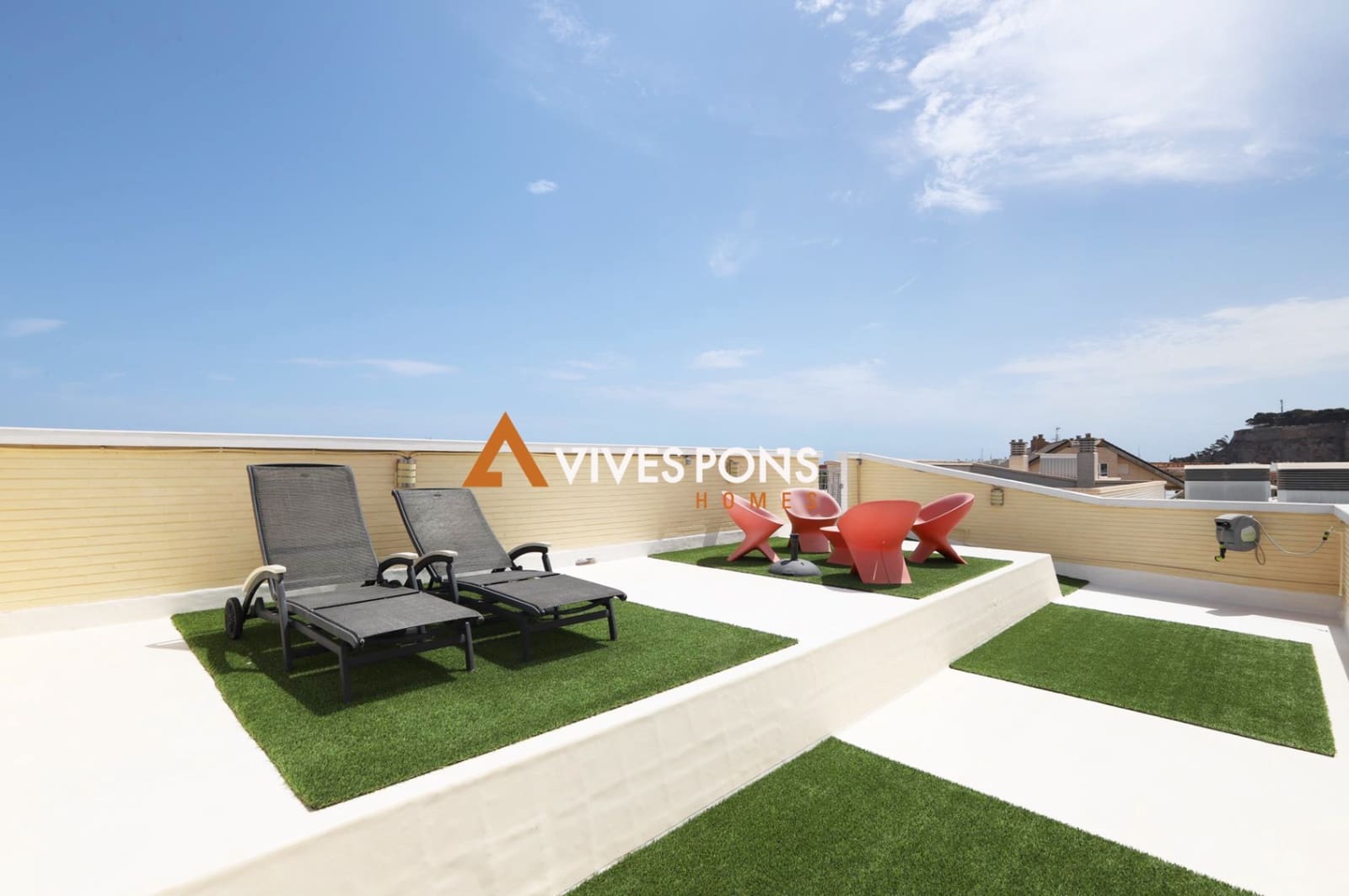 3 slaapkamer Penthouse te koop in Denia met zwembad garage - € 370.000 (Ref: 8934638)