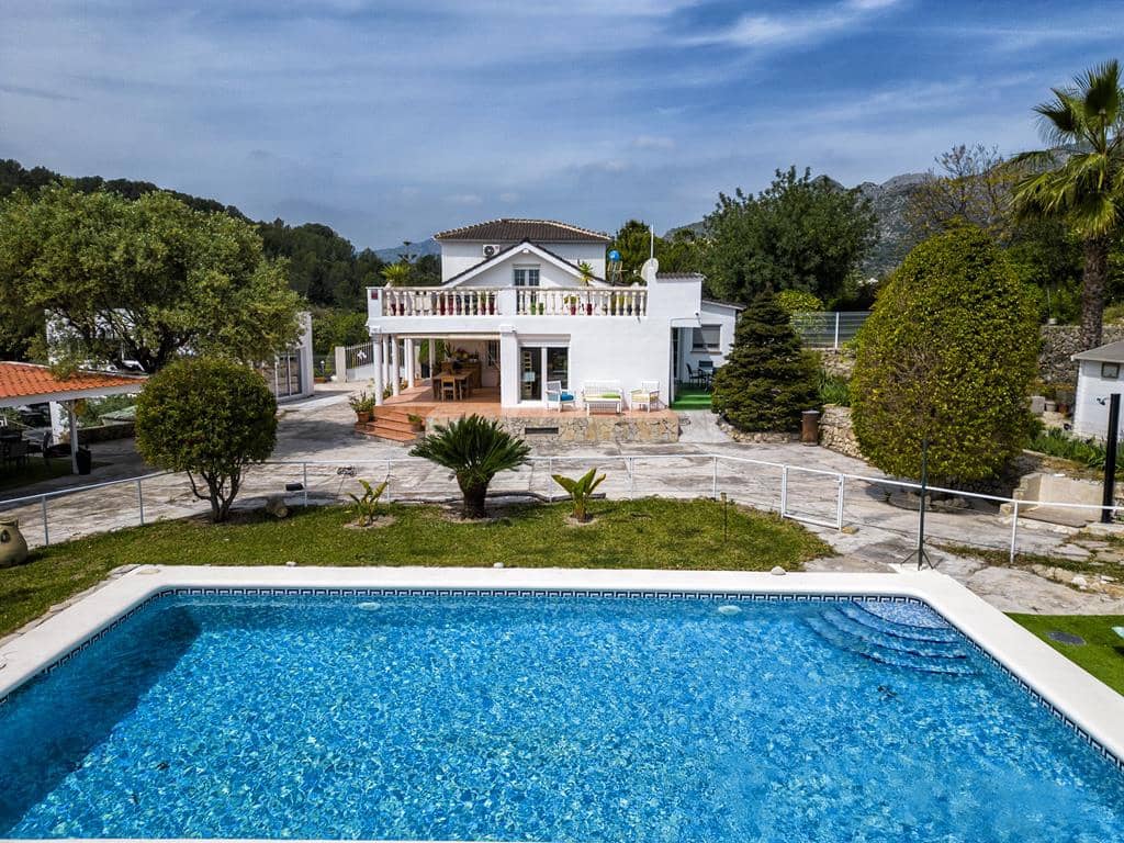 4 soveværelse Finca/Landehus til salg i Beniarbeig med swimmingpool garage - € 899.950 (Ref: 8967680)