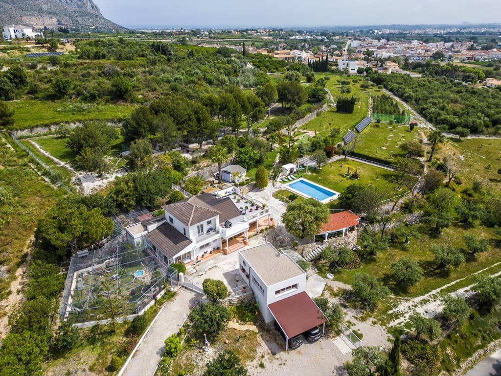 4 soveværelse Finca/Landehus til salg i Beniarbeig med swimmingpool garage - € 899.950 (Ref: 8967680)