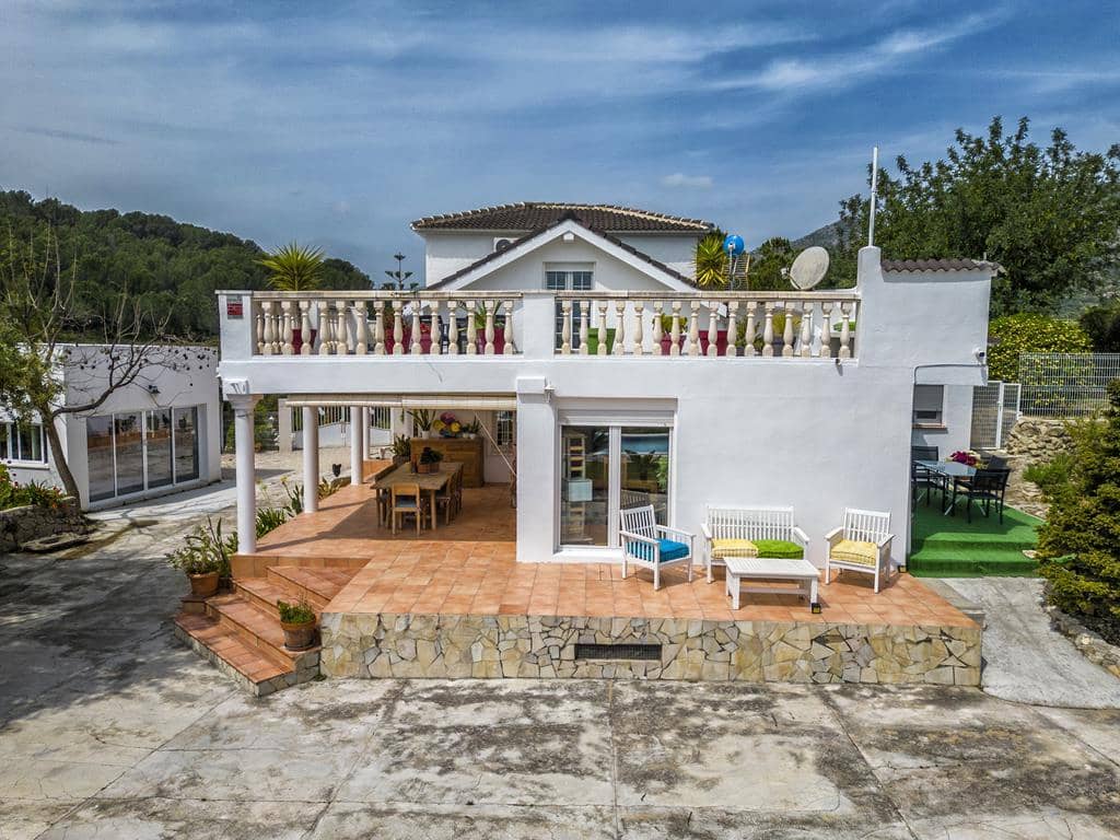 4 soveværelse Finca/Landehus til salg i Beniarbeig med swimmingpool garage - € 899.950 (Ref: 8967680)