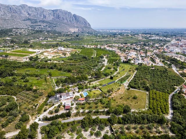 4 makuuhuone Maalaistalo myytävänä paikassa Beniarbeig mukana uima-altaan 
autotalli - 899 950 € (Ref: 8967680)