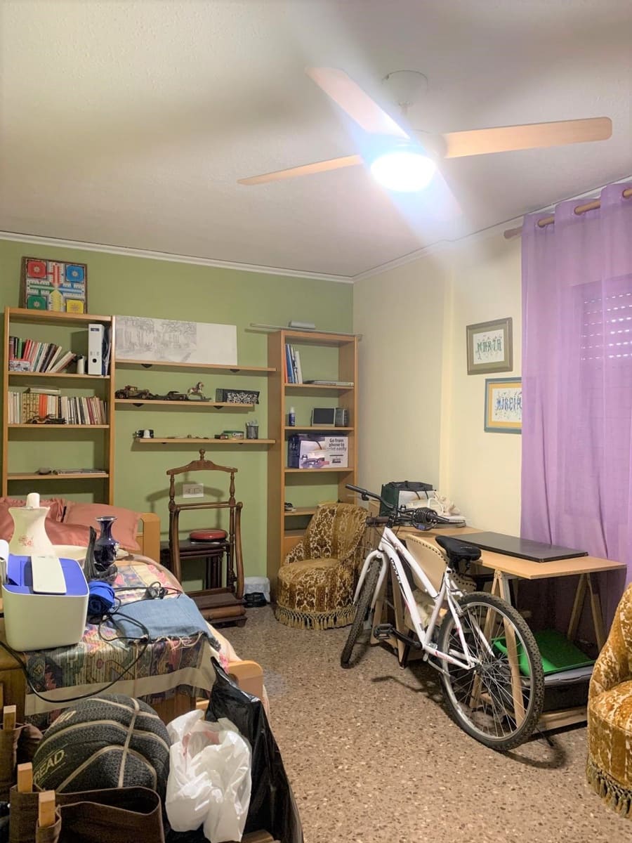 5 quarto Apartamento para venda em Denia - 300 000 € (Ref: 8967681)