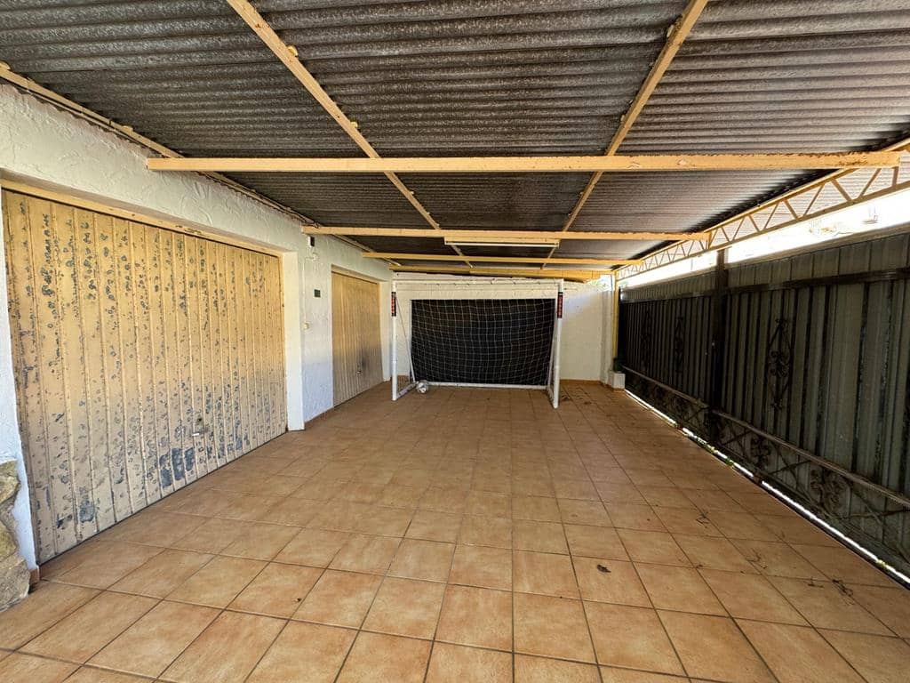 3 makuuhuone Huvila myytävänä paikassa Denia mukana uima-altaan 
autotalli - 690 000 € (Ref: 8970920)