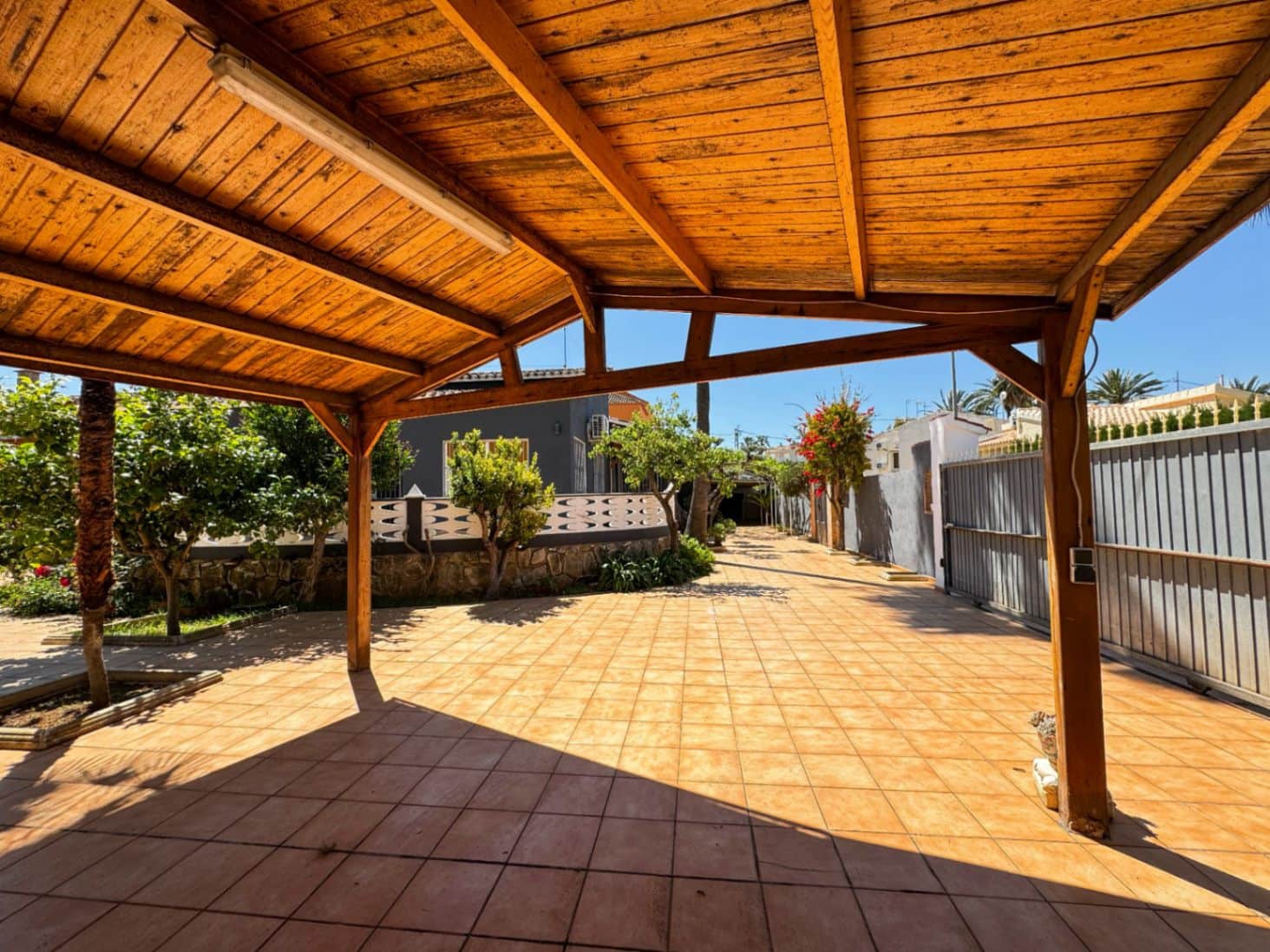 3 makuuhuone Huvila myytävänä paikassa Denia mukana uima-altaan 
autotalli - 690 000 € (Ref: 8970920)