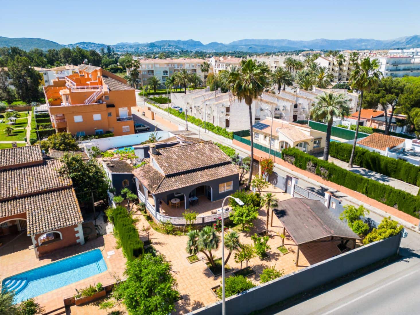 3 makuuhuone Huvila myytävänä paikassa Denia mukana uima-altaan 
autotalli - 690 000 € (Ref: 8970920)