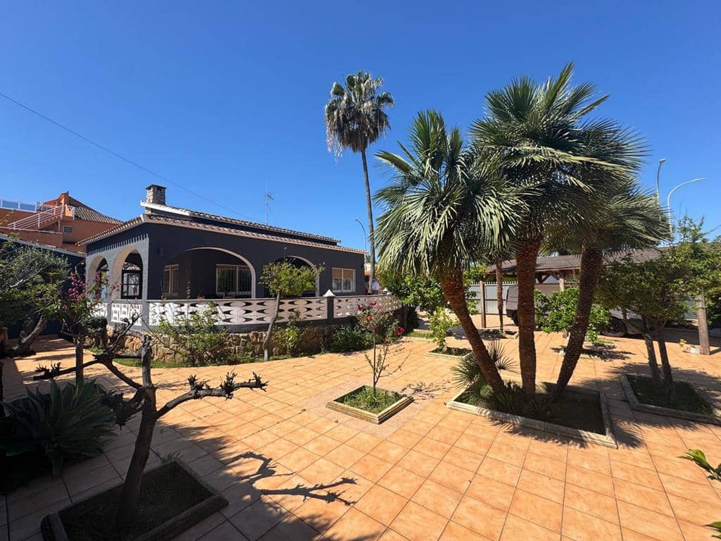 3 camera da letto Villa in vendita in Denia con piscina garage - 695.000 € (Rif: 8970920)