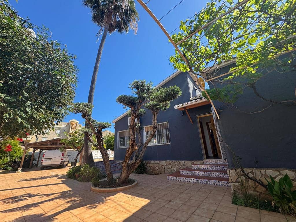 3 camera da letto Villa in vendita in Denia con piscina garage - 695.000 € (Rif: 8970920)