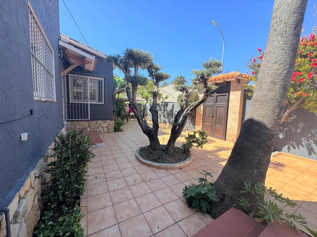 3 camera da letto Villa in vendita in Denia con piscina garage - 695.000 € (Rif: 8970920)