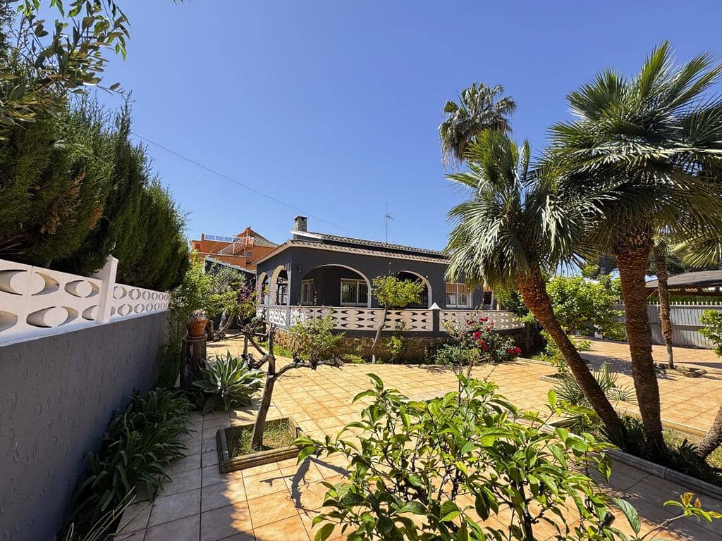 3 camera da letto Villa in vendita in Denia con piscina garage - 695.000 € (Rif: 8970920)