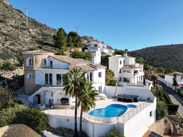 3 sypialnia Willa na sprzedaż w Moraira, Teulada-Moraira z basenem - 1 550 000 € (Ref: 9061337)