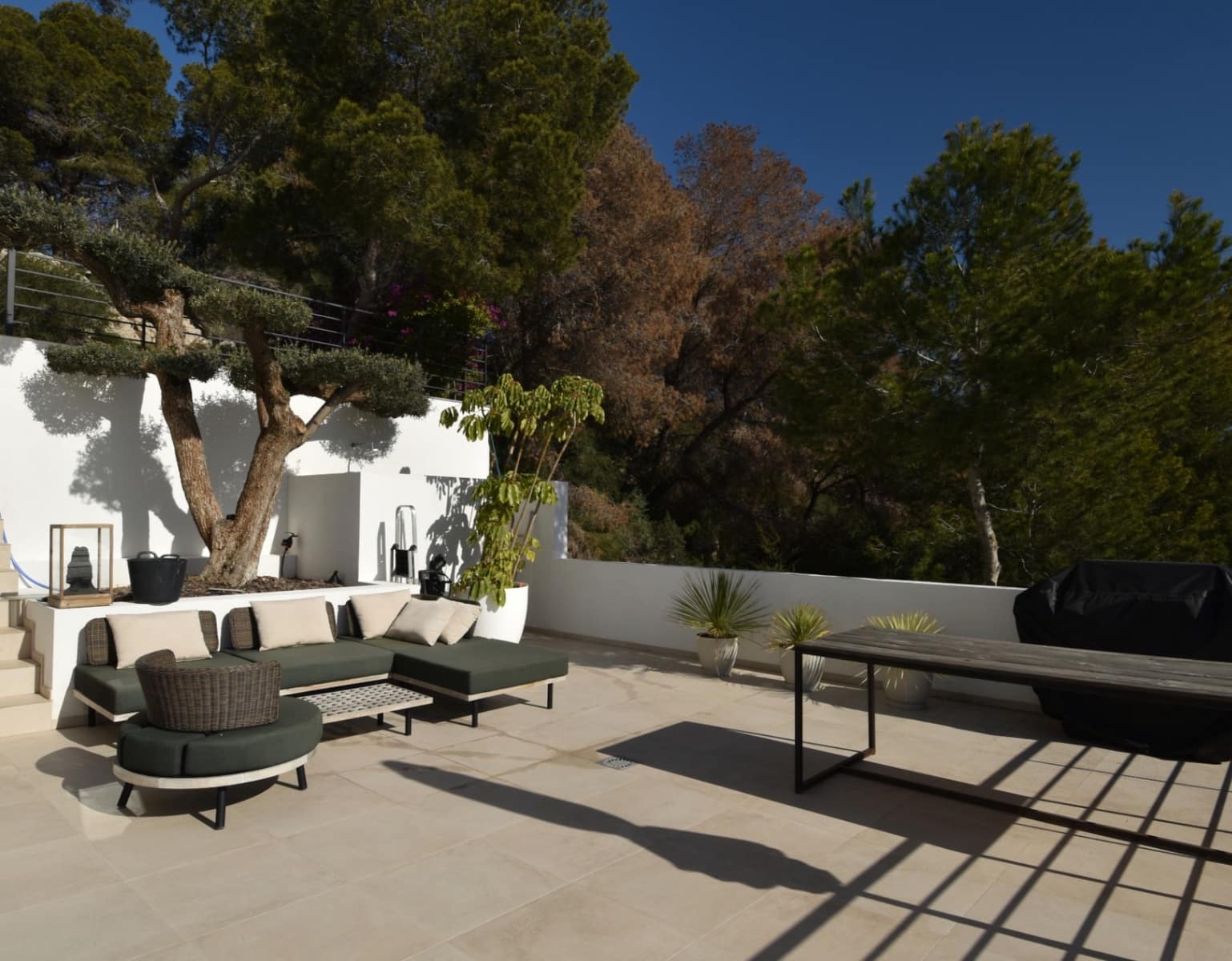 4 bedroom Villa for sale in Moraira with pool - € 1,995,000 (Ref: 9061338)