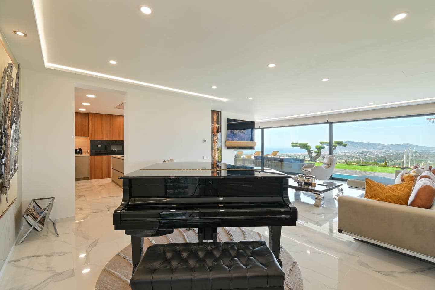 6 bedroom Villa for sale in Altea - € 5,595,000 (Ref: 9061340)