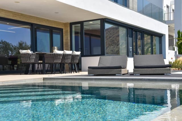 6 soveværelse Villa til salg i Alhama Springs, Altea - € 5.595.000 (Ref: 9061340)