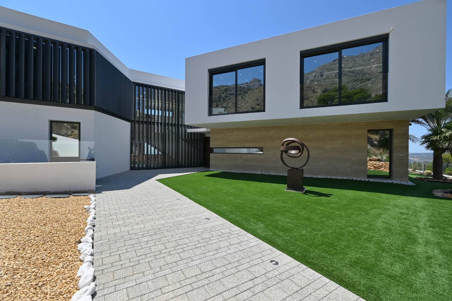 6 bedroom Villa for sale in Altea - € 5,595,000 (Ref: 9061340)