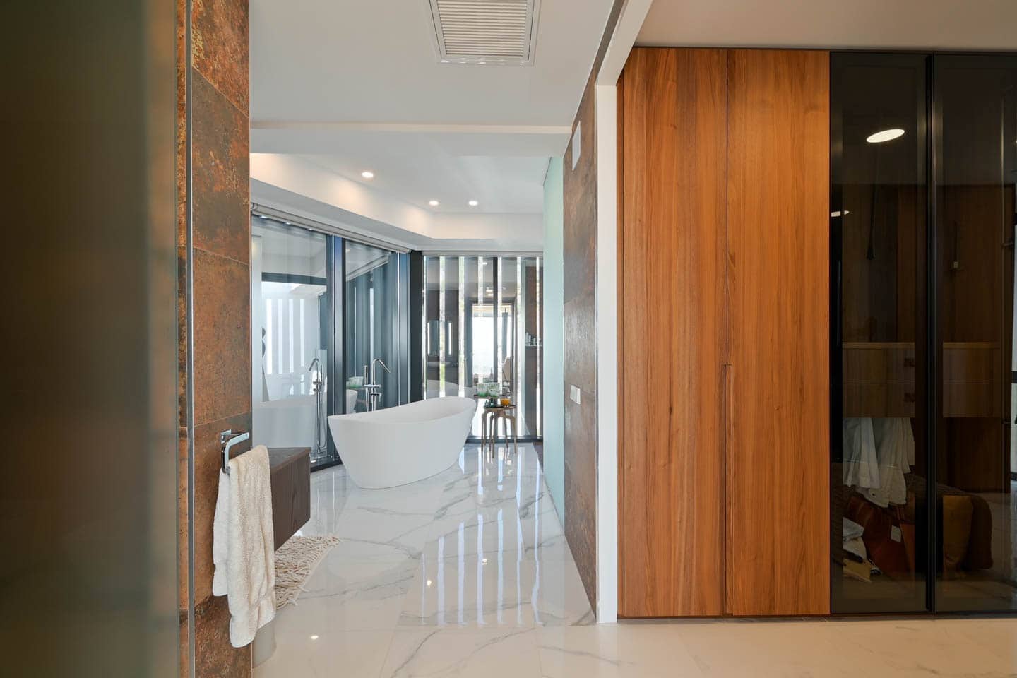 6 bedroom Villa for sale in Altea - € 5,595,000 (Ref: 9061340)