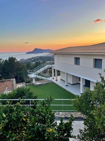 5 slaapkamer Villa te koop in Altea met zwembad - € 3.500.000 (Ref: 9061344)