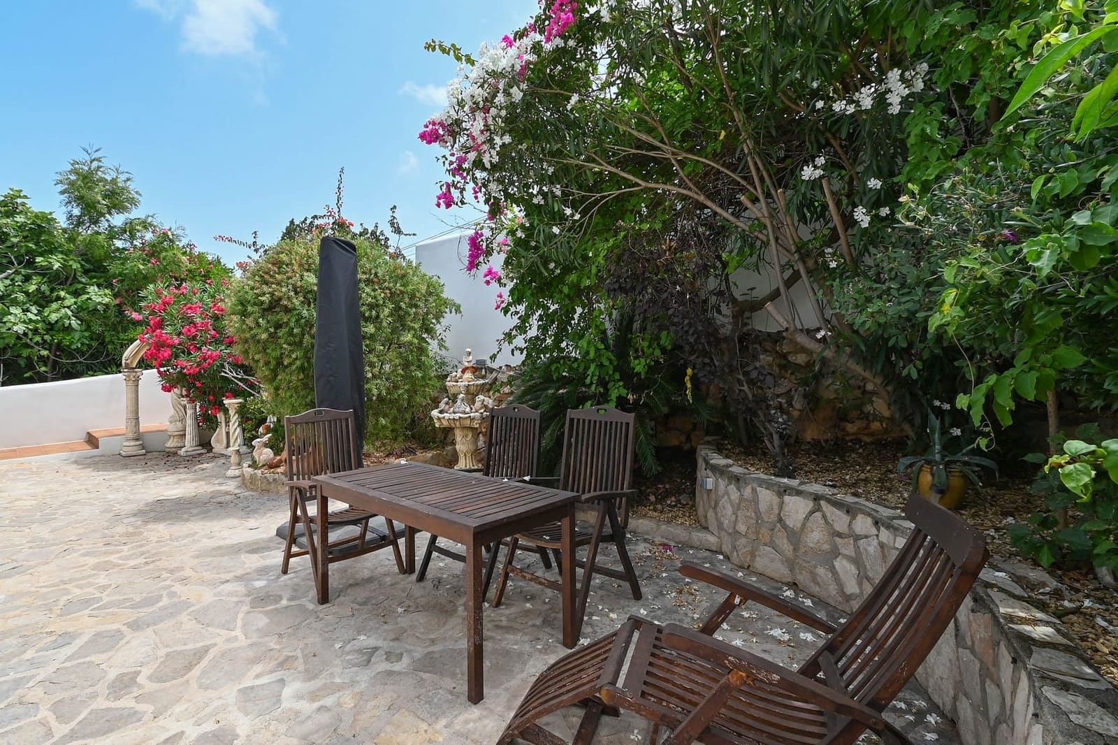 5 bedroom Villa for sale in Denia - € 799,000 (Ref: 9061346)