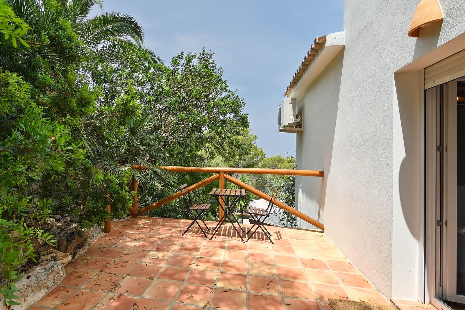 5 bedroom Villa for sale in Denia - € 799,000 (Ref: 9061346)