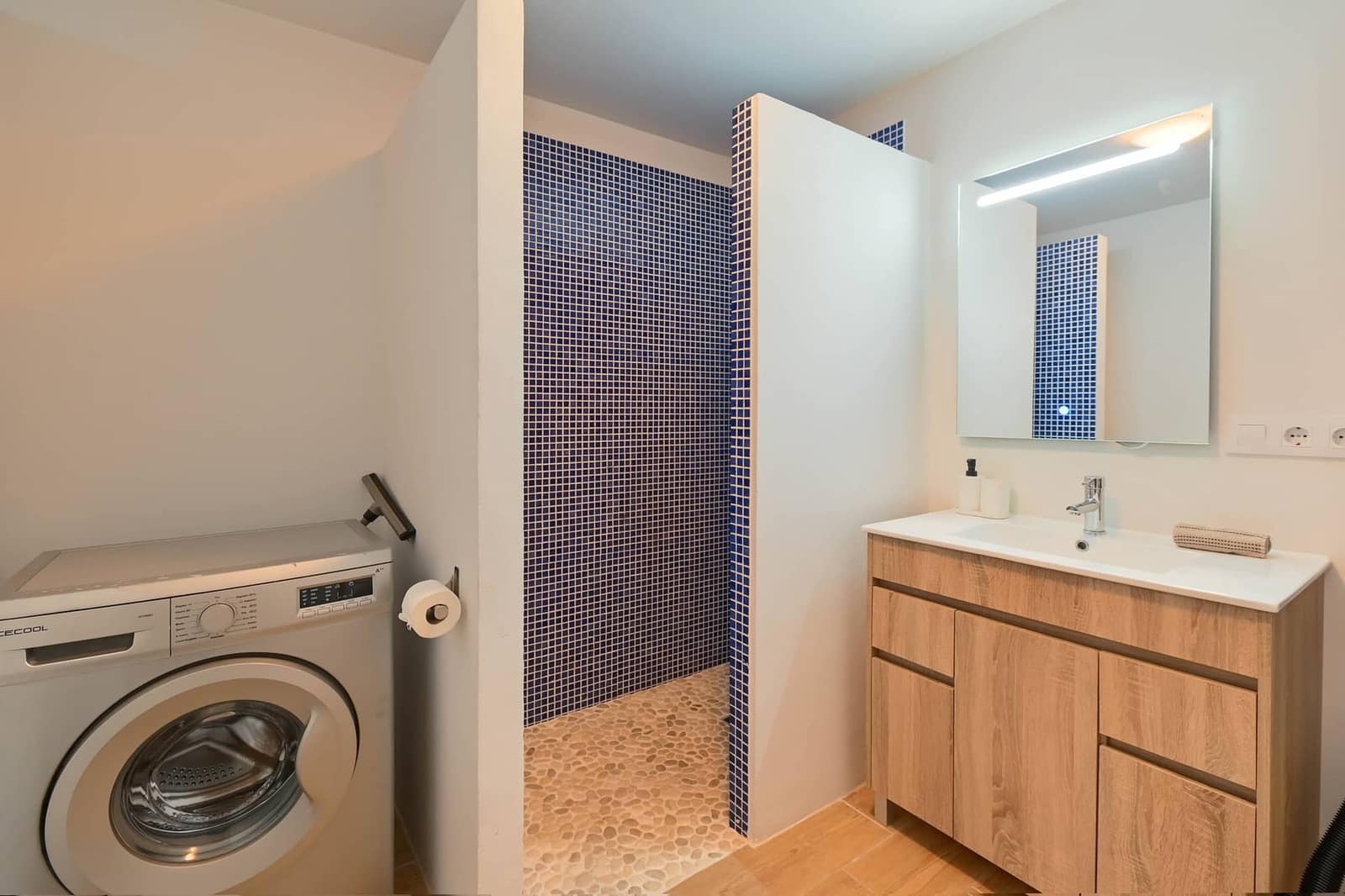 5 bedroom Villa for sale in Denia - € 799,000 (Ref: 9061346)