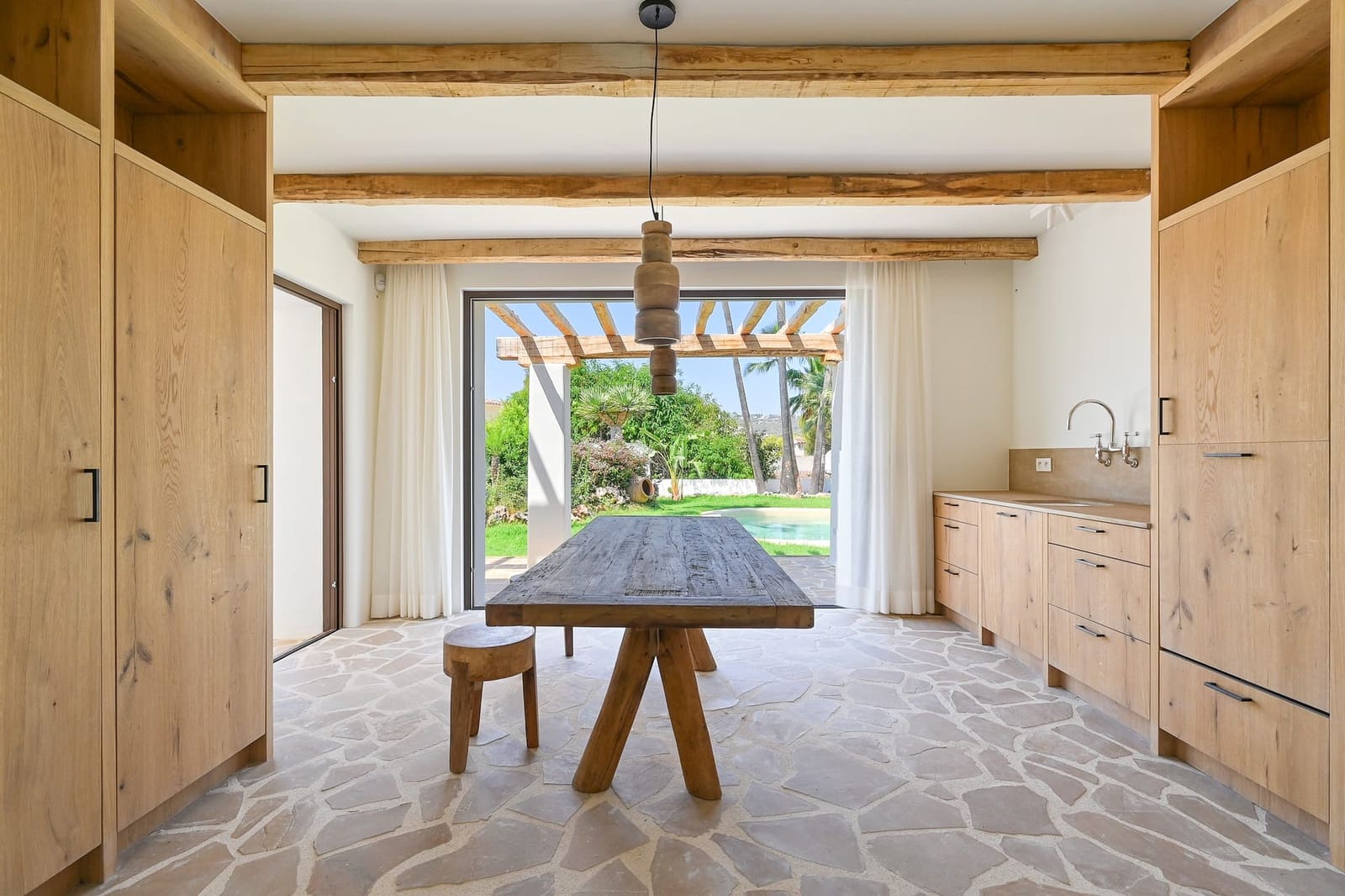 5 bedroom Villa for sale in Benissa - € 2,750,000 (Ref: 9061347)