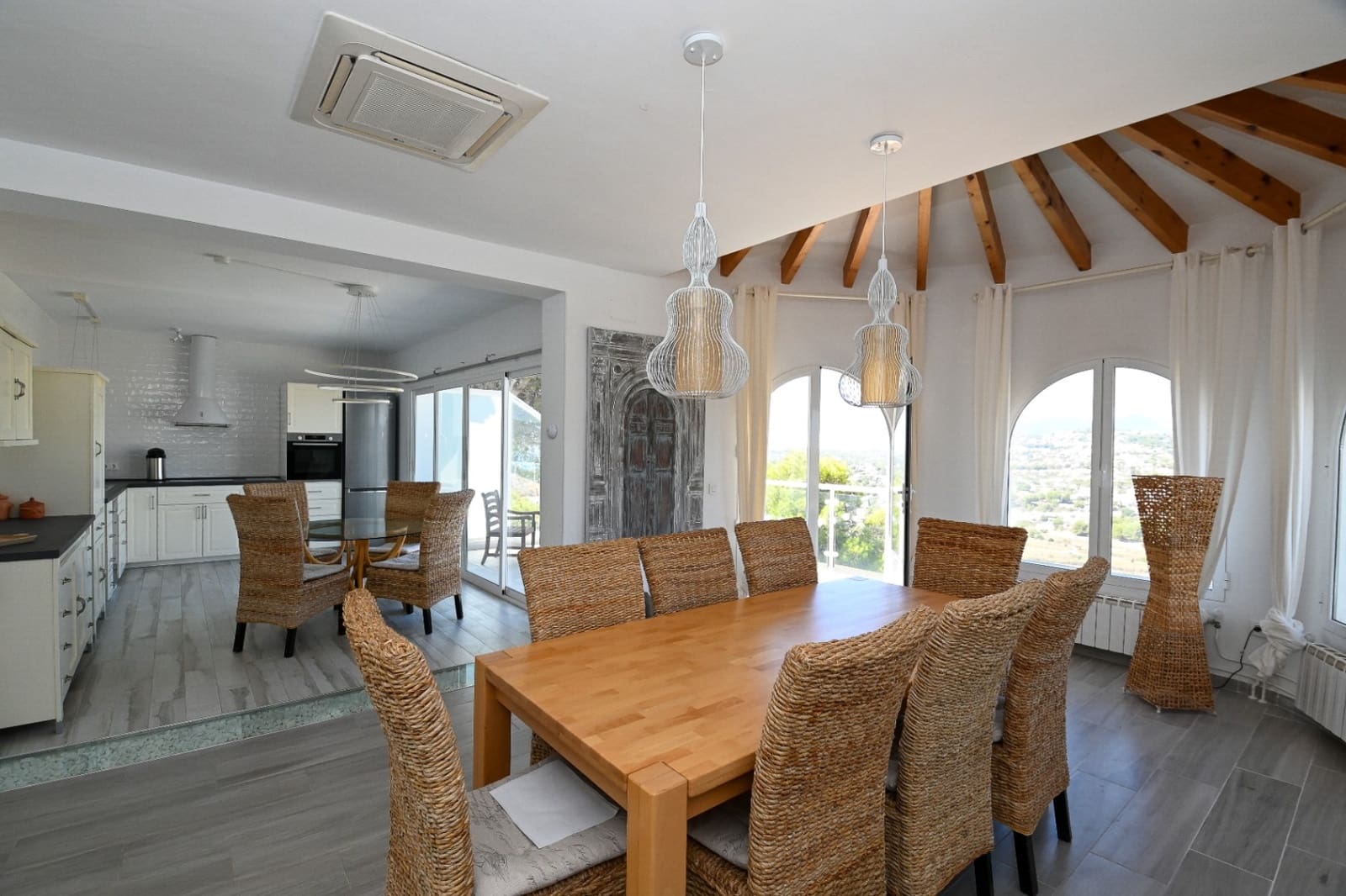 7 bedroom Villa for sale in Moraira with pool - € 1,250,000 (Ref: 9061348)