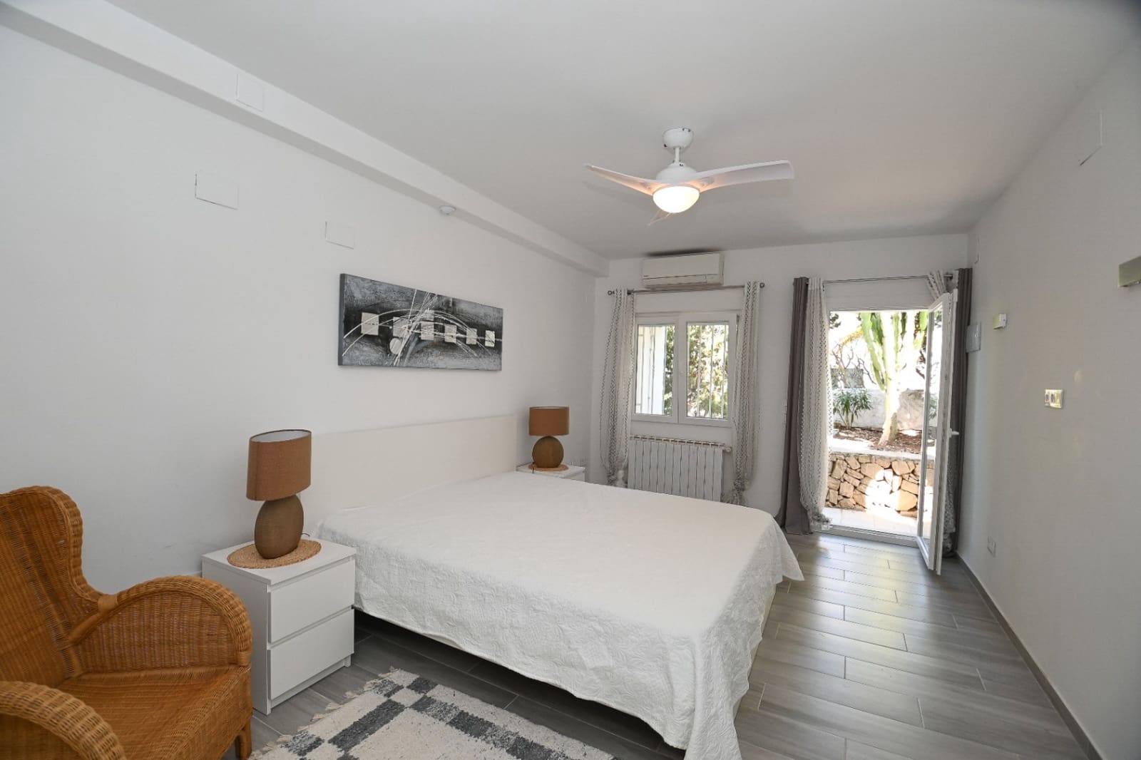 7 bedroom Villa for sale in Moraira with pool - € 1,250,000 (Ref: 9061348)