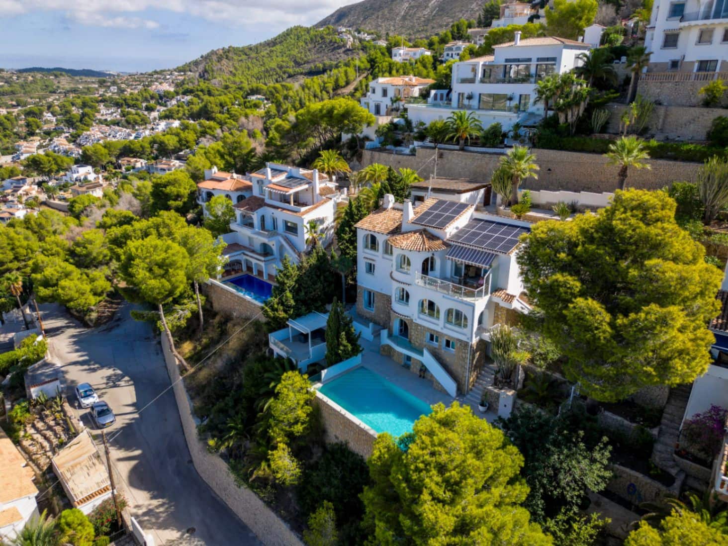 7 bedroom Villa for sale in Moraira with pool - € 1,250,000 (Ref: 9061348)