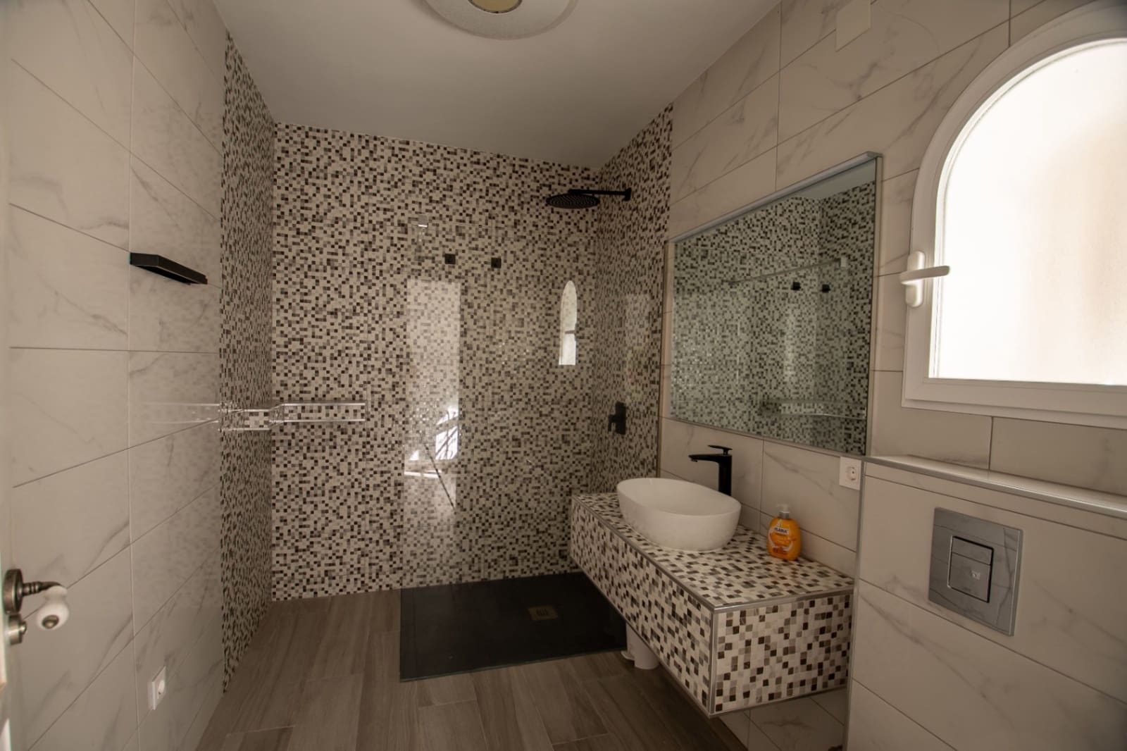 7 bedroom Villa for sale in Moraira with pool - € 1,250,000 (Ref: 9061348)