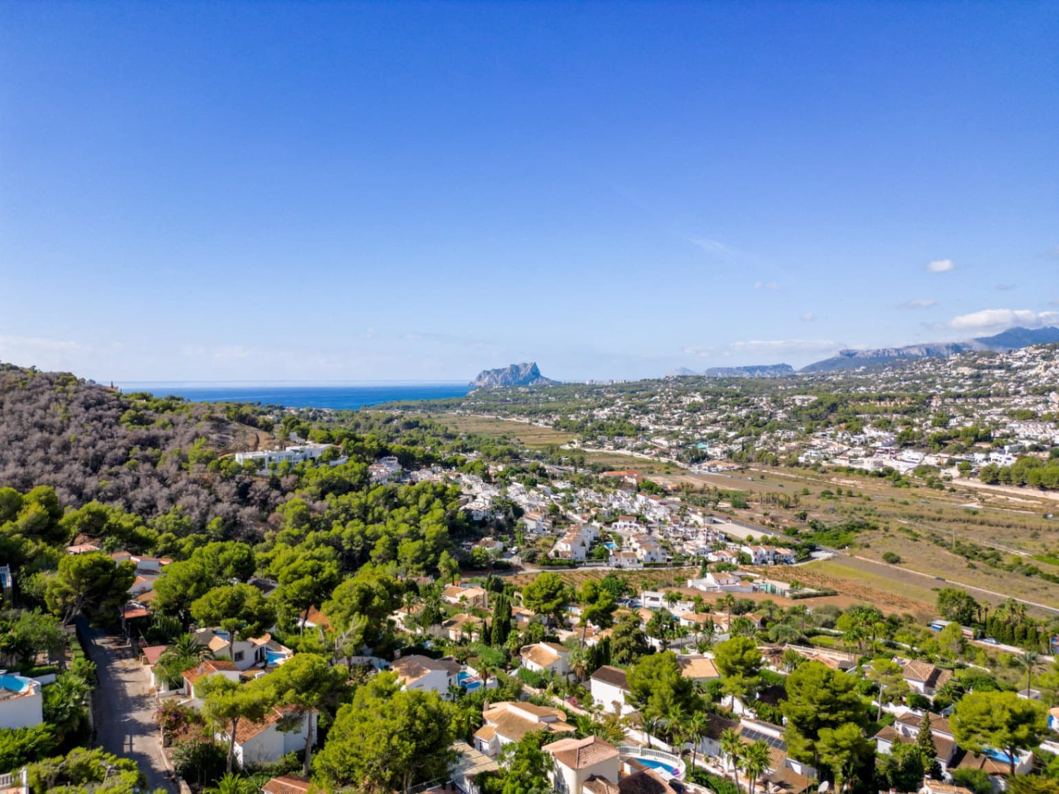 7 bedroom Villa for sale in Moraira with pool - € 1,250,000 (Ref: 9061348)