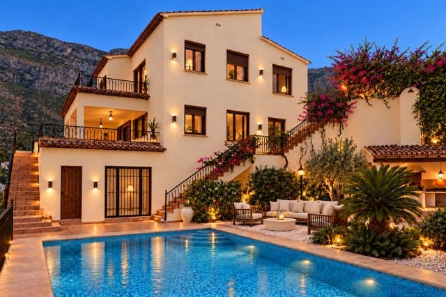 4 soveværelse Villa til salg i El Montgó, Dénia med swimmingpool garage - € 1.150.000 (Ref: 9061351)