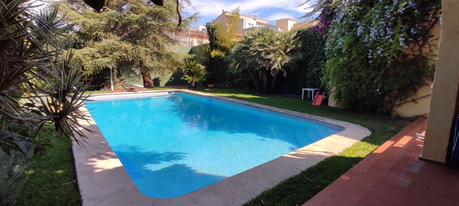 7 soveværelse Rækkehus til salg i Pedreguer med swimmingpool - € 469.950 (Ref: 9061355)