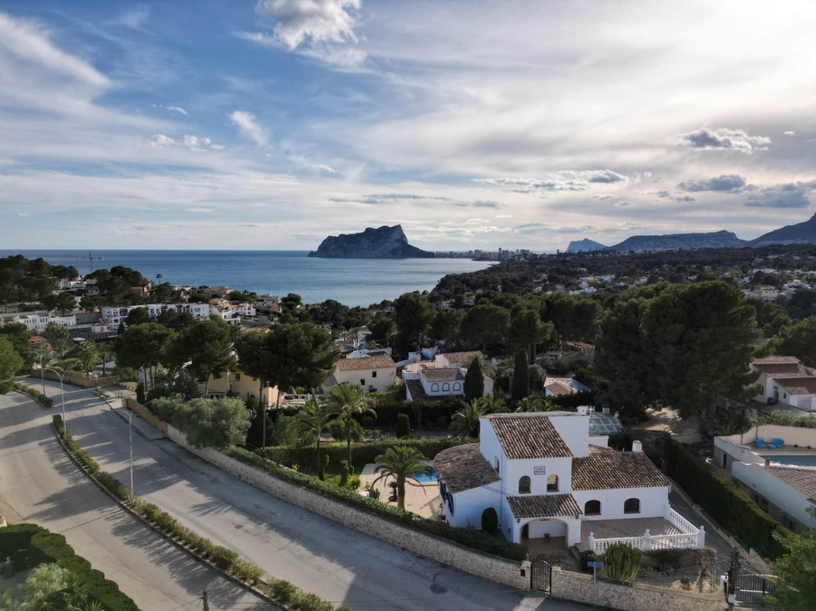 3 bedroom Villa for sale in Moraira with pool - € 2,400,000 (Ref: 9061356)
