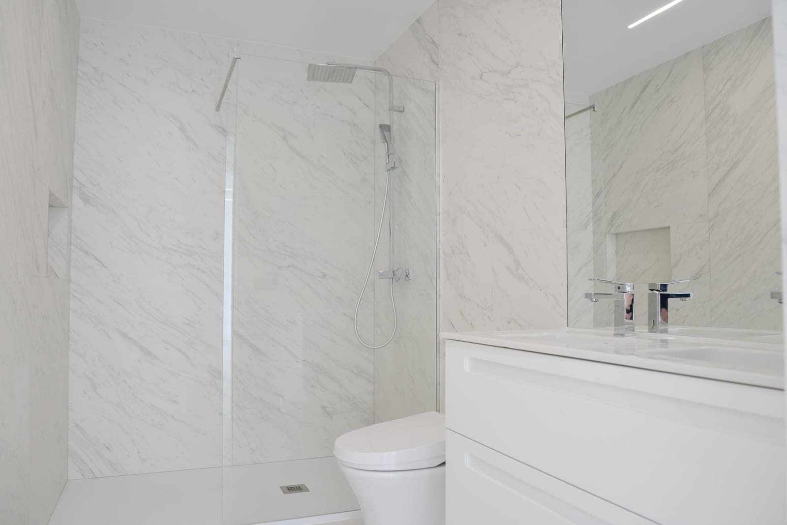 5 bedroom Villa for sale in Altea - € 2,350,000 (Ref: 9061370)