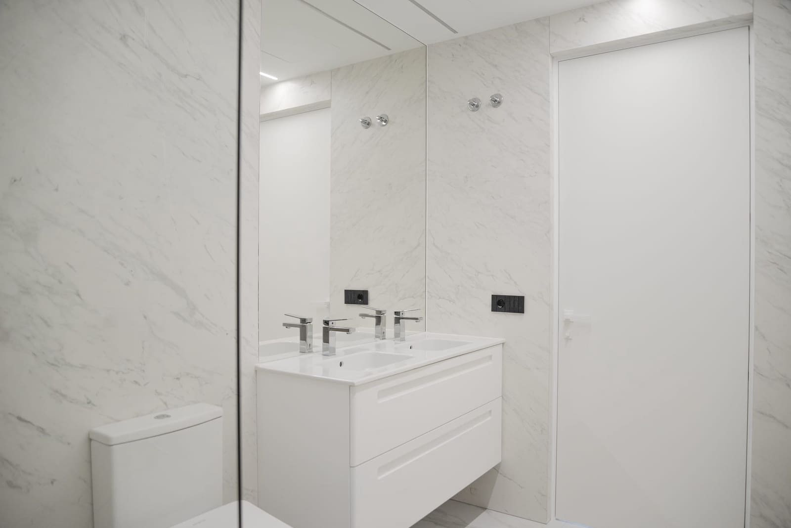 5 bedroom Villa for sale in Altea - € 2,350,000 (Ref: 9061370)