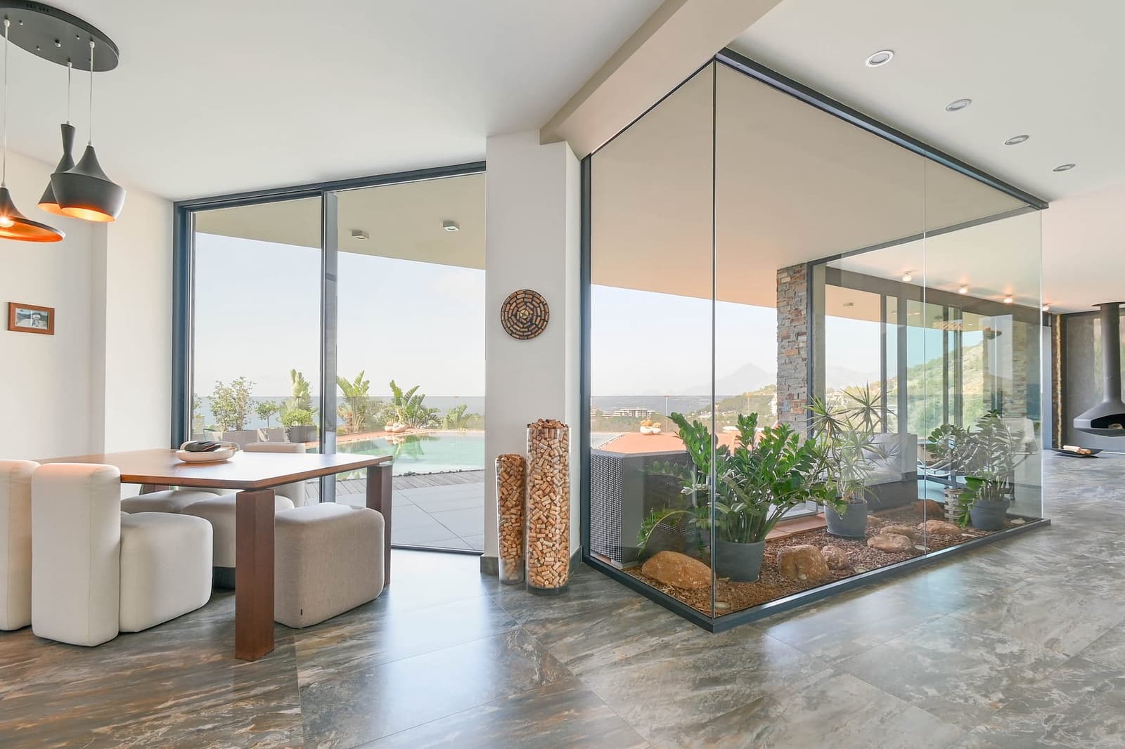 3 bedroom Villa for sale in Altea - € 2,650,000 (Ref: 9061385)