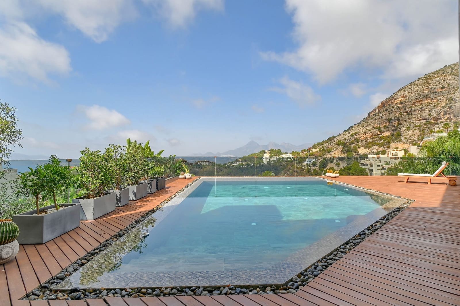 3 bedroom Villa for sale in Altea - € 2,650,000 (Ref: 9061385)