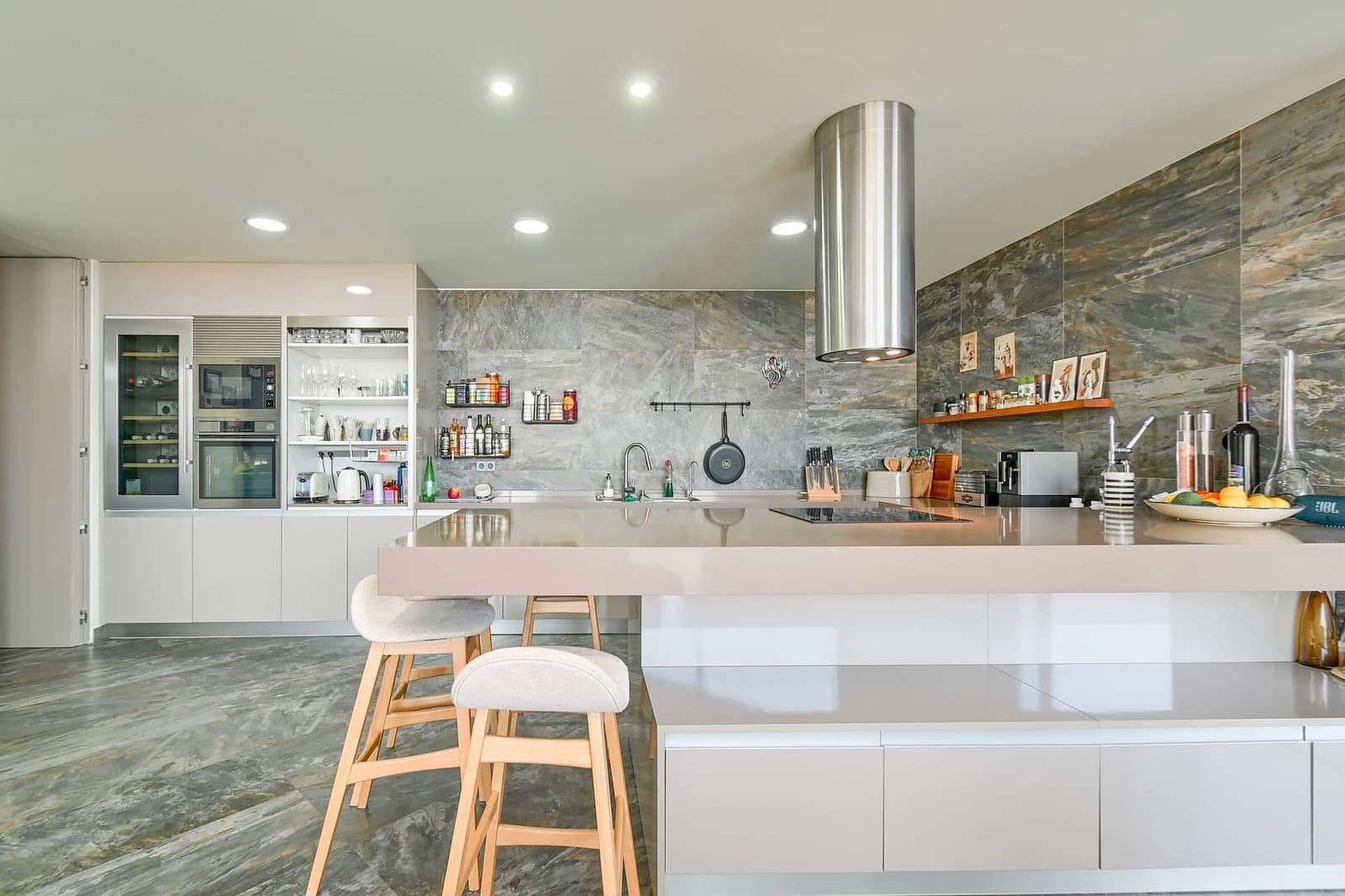 3 bedroom Villa for sale in Altea - € 2,650,000 (Ref: 9061385)